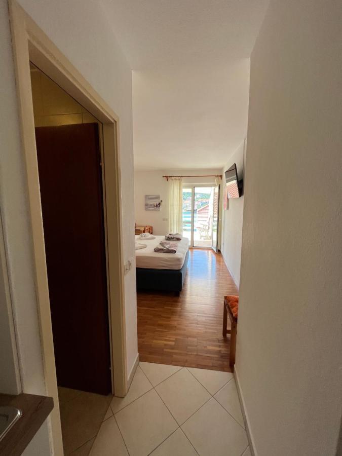 Apartments Suda Лумбарда Екстериор снимка