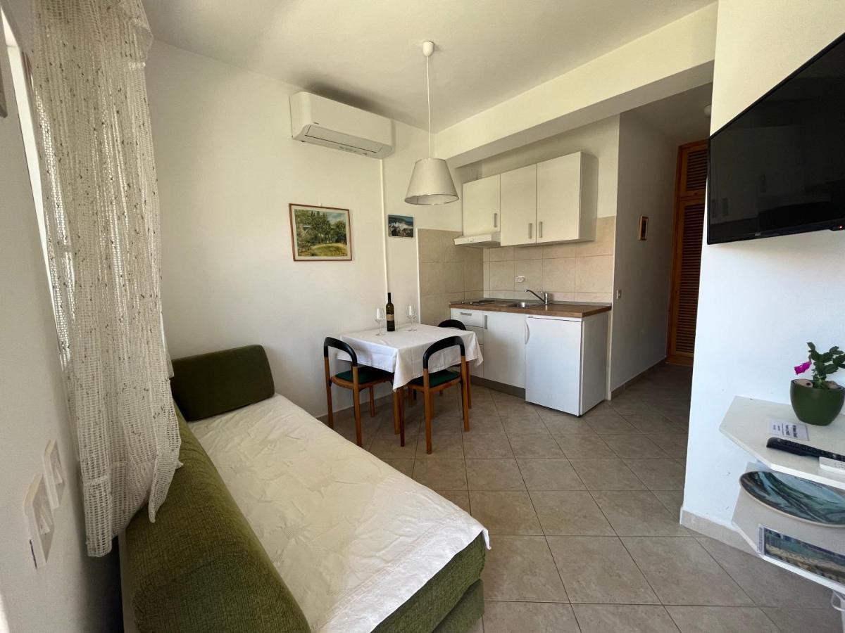 Apartments Suda Лумбарда Екстериор снимка