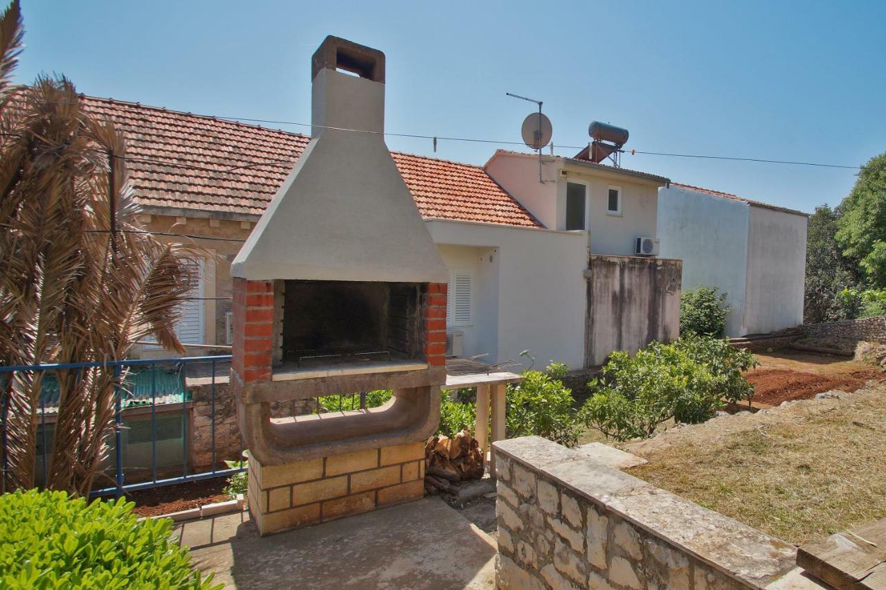 Apartments Suda Лумбарда Екстериор снимка