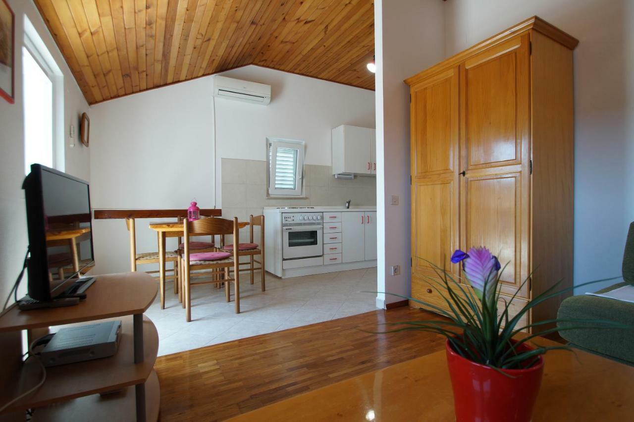 Apartments Suda Лумбарда Екстериор снимка