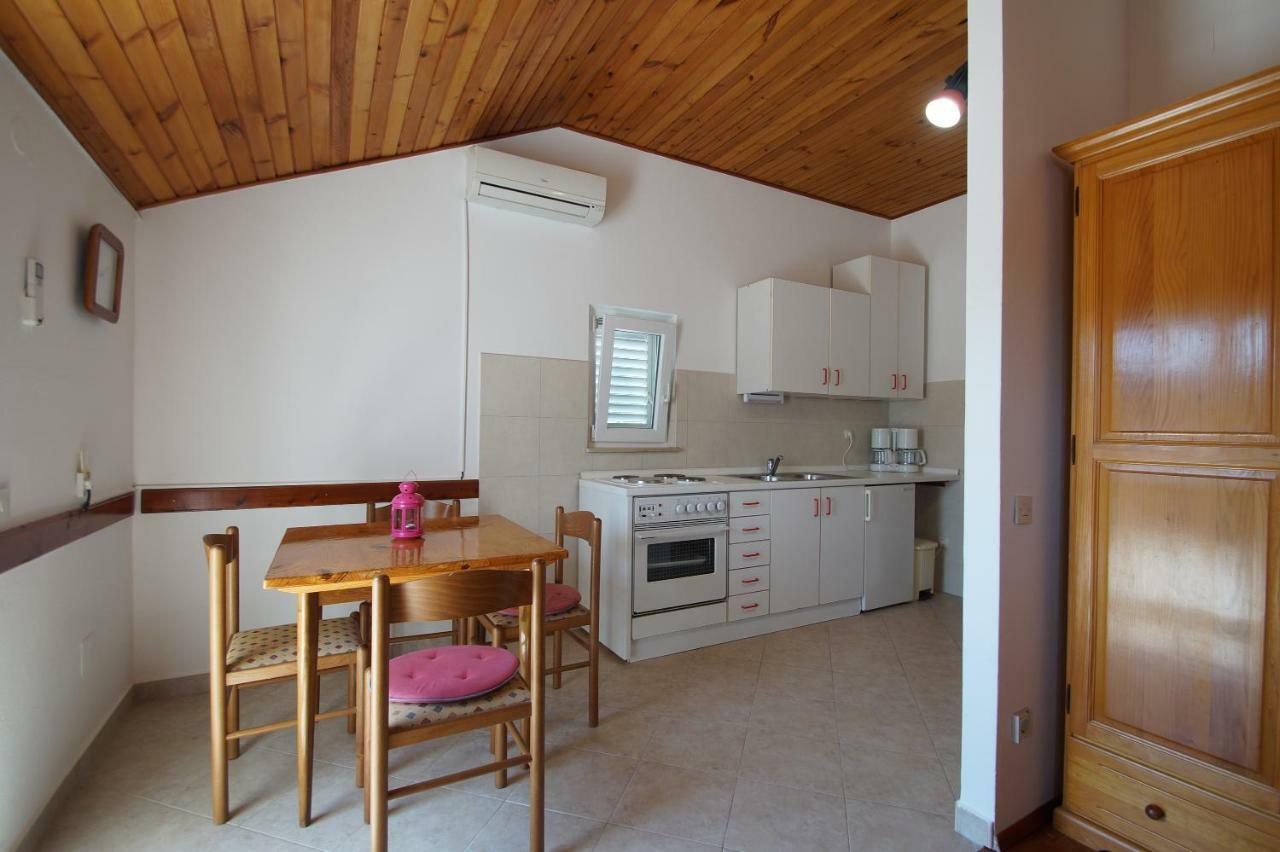 Apartments Suda Лумбарда Екстериор снимка