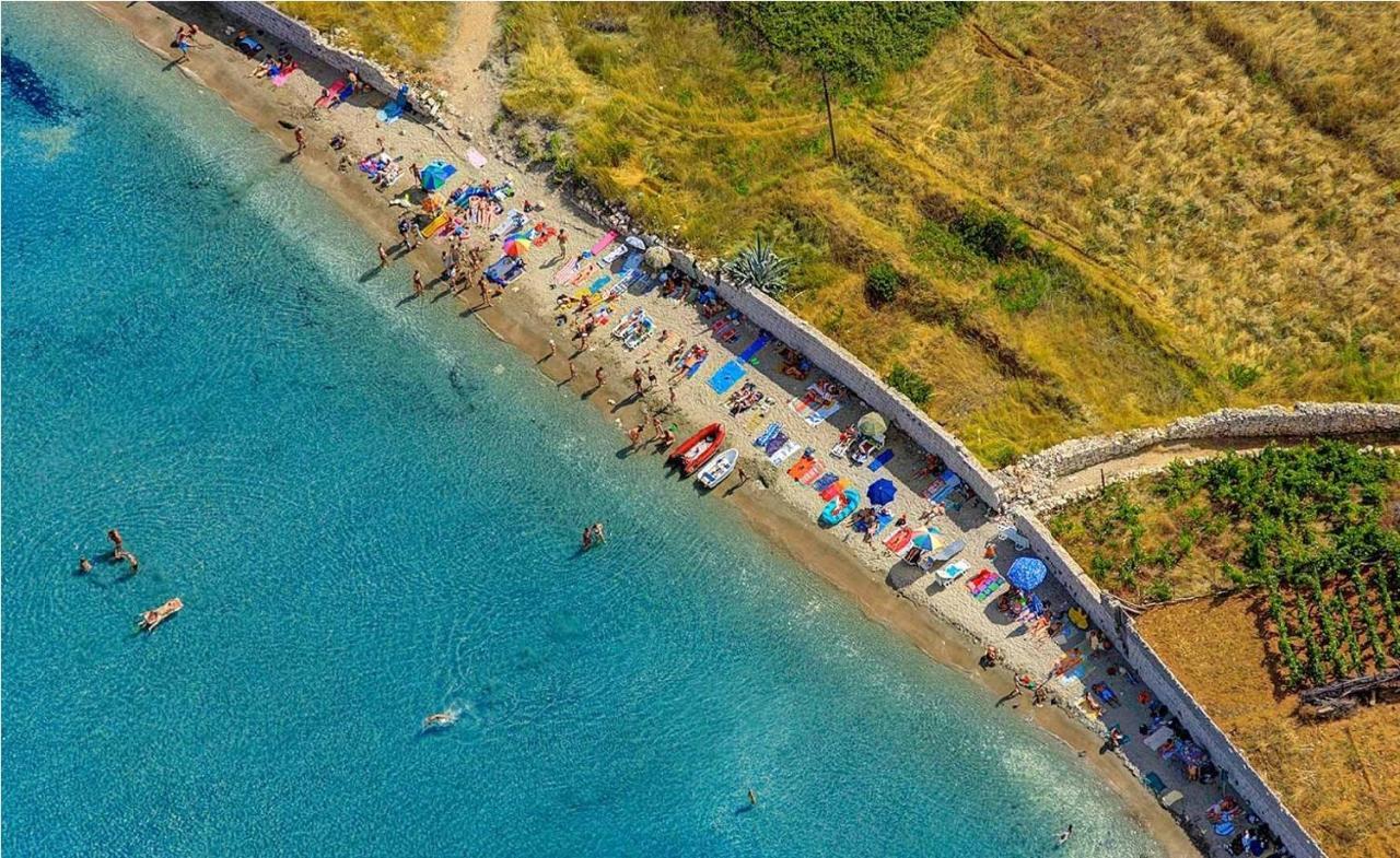 Apartments Suda Лумбарда Екстериор снимка